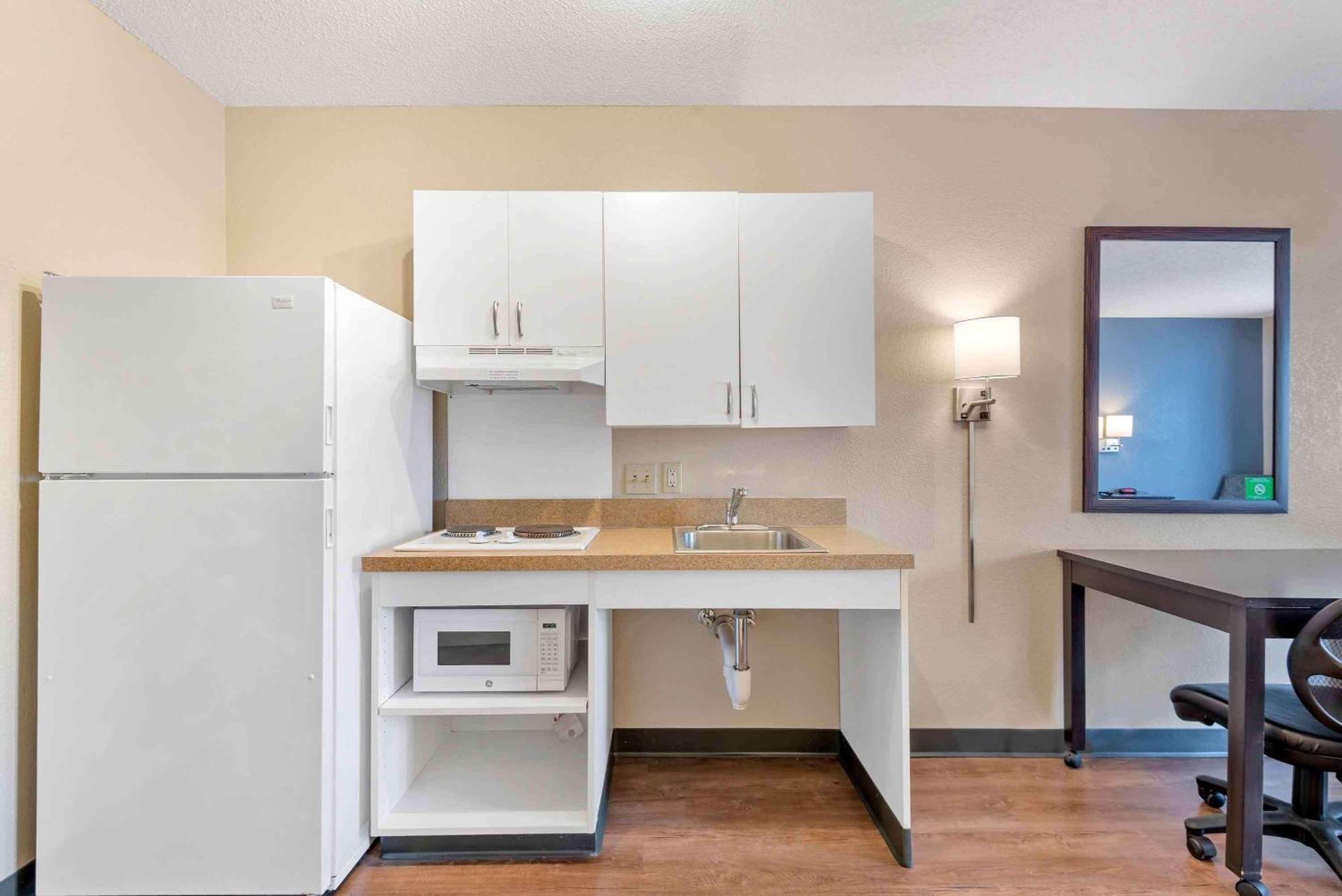 Extended Stay America Suites - Pleasanton - Chabot Dr מראה חיצוני תמונה