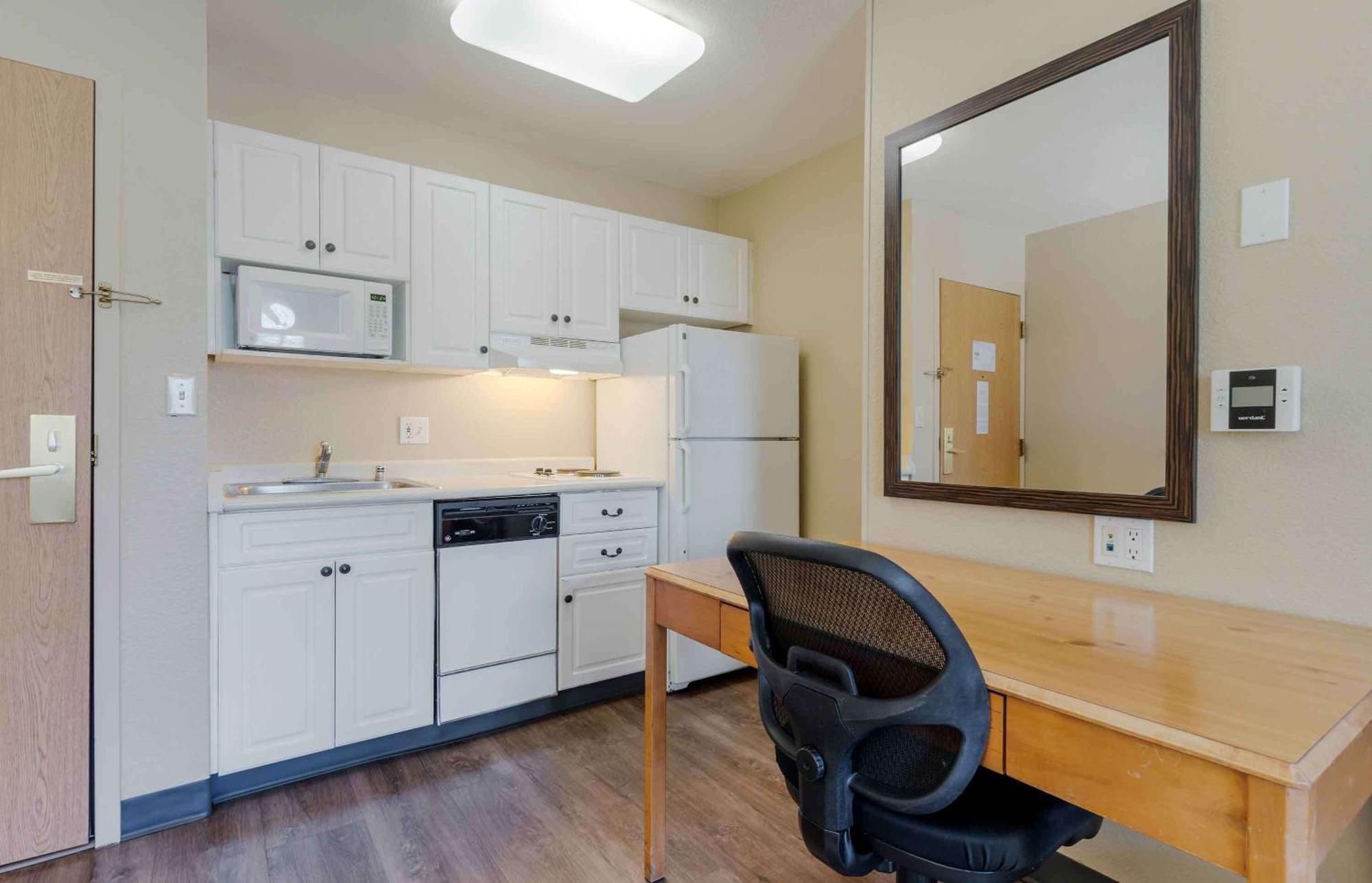 Extended Stay America Suites - Pleasanton - Chabot Dr מראה חיצוני תמונה