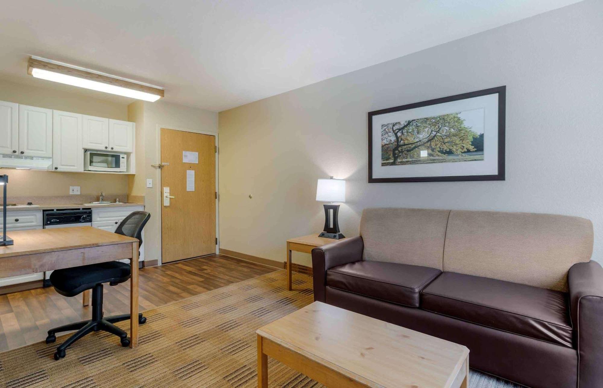 Extended Stay America Suites - Pleasanton - Chabot Dr מראה חיצוני תמונה