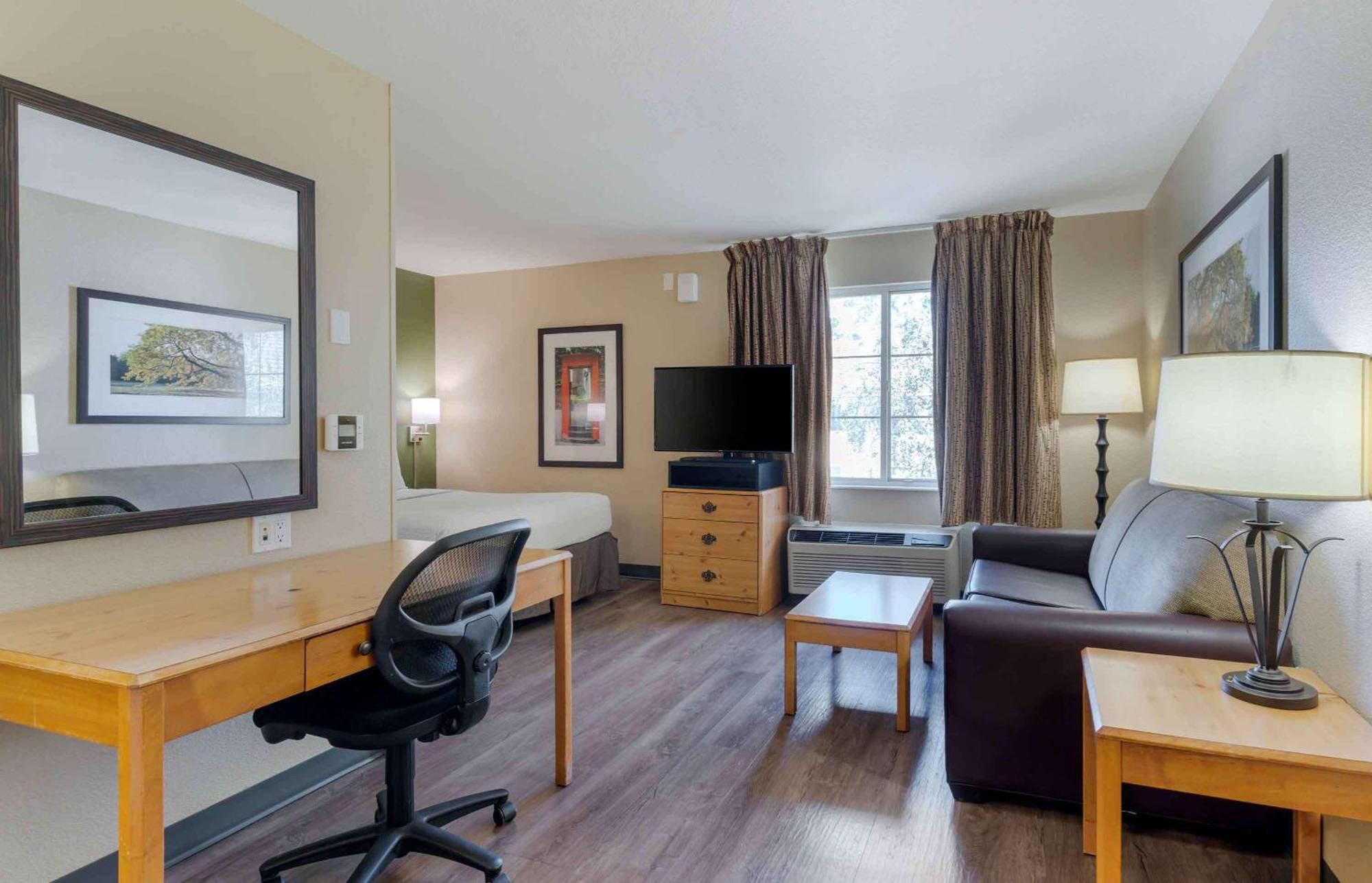 Extended Stay America Suites - Pleasanton - Chabot Dr מראה חיצוני תמונה